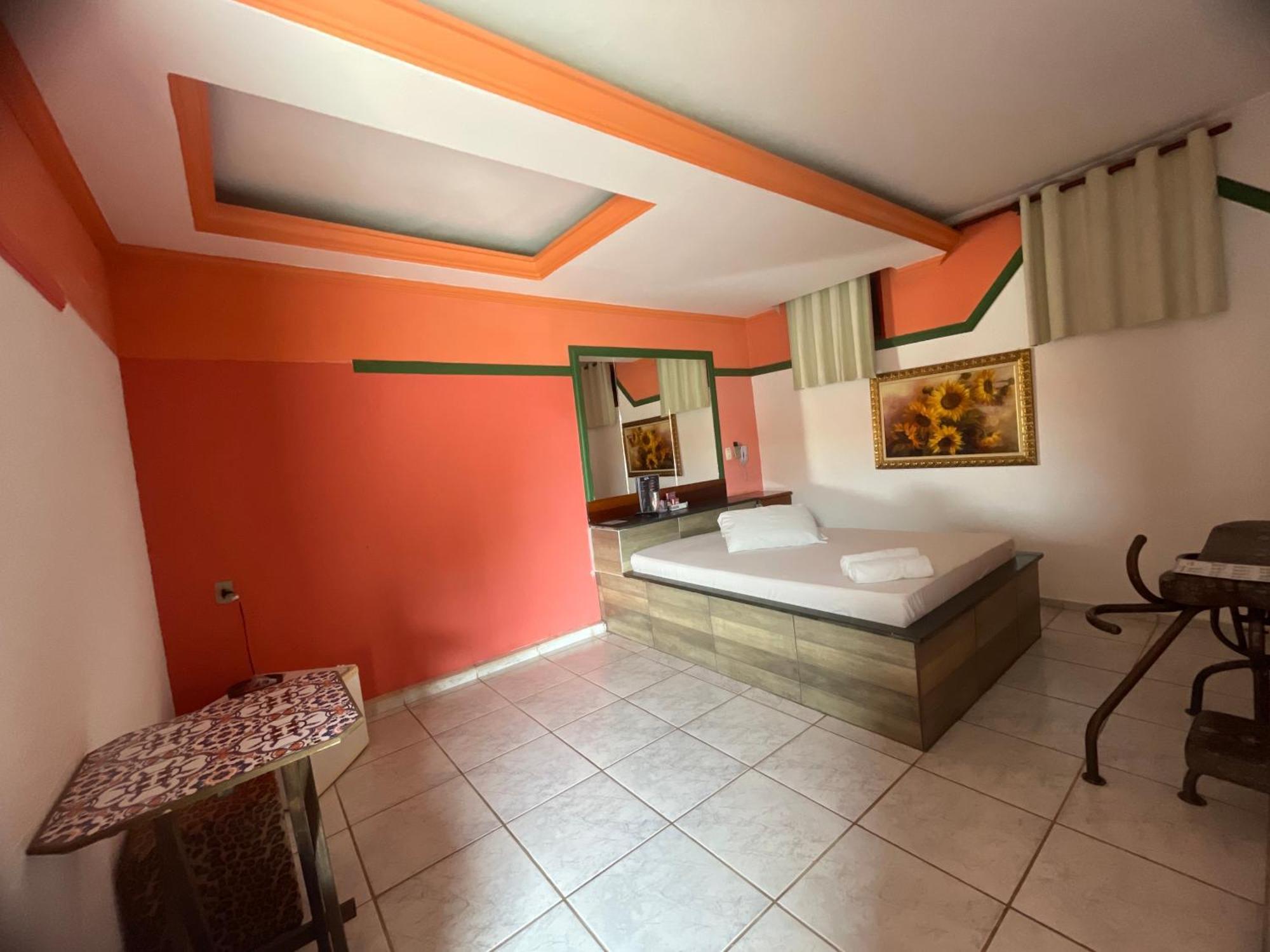 Lux Motel Holambra Εξωτερικό φωτογραφία